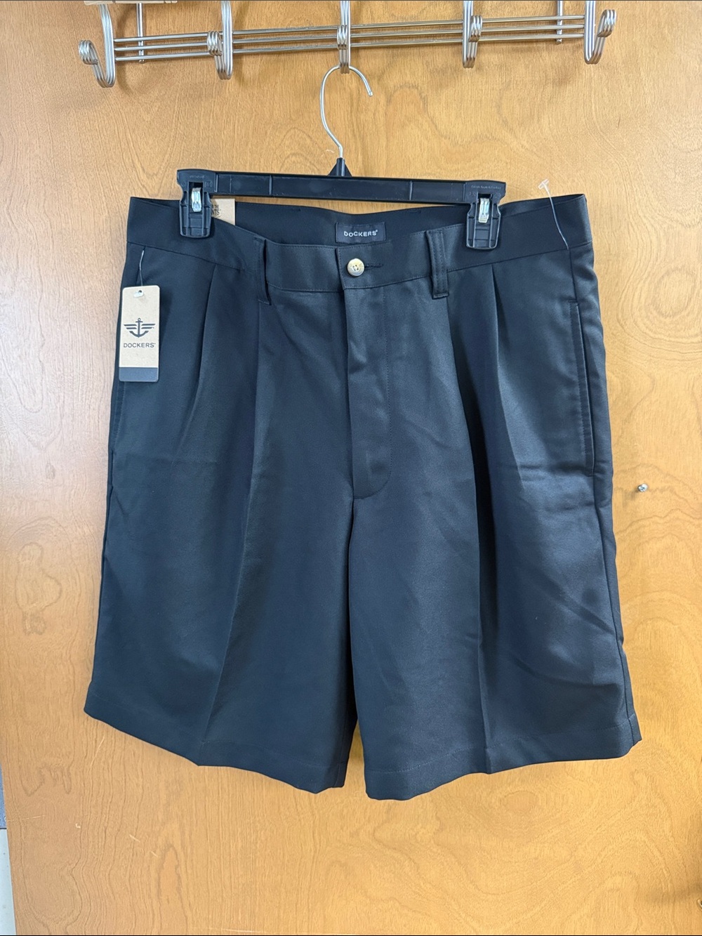 Dockers Black Flat Front Men’s Shorts